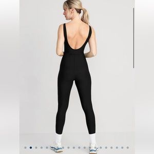 Old Navy Sleeveless Powersoft 7/8 Bodysuit | Black | Size M
